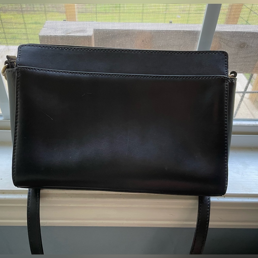 Kate Spade small crossbody - Picture 2 of 3